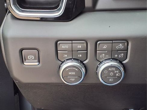 New 2026 GMC Sierra 2500 Denali Ultimate w/ Max Trailering Package image 18