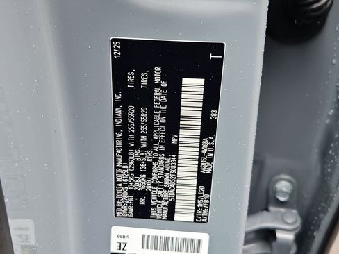 Used 2026 Toyota Grand Highlander Nightshade Edition image 29