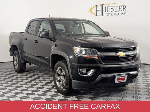 Used 2018 Chevrolet Colorado Z71 AWD/4WD image 2