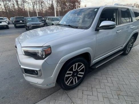 Used 2021 Toyota 4Runner Limited image 8