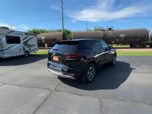 Used 2025 Chevrolet Blazer LT AWD/4WD image 8