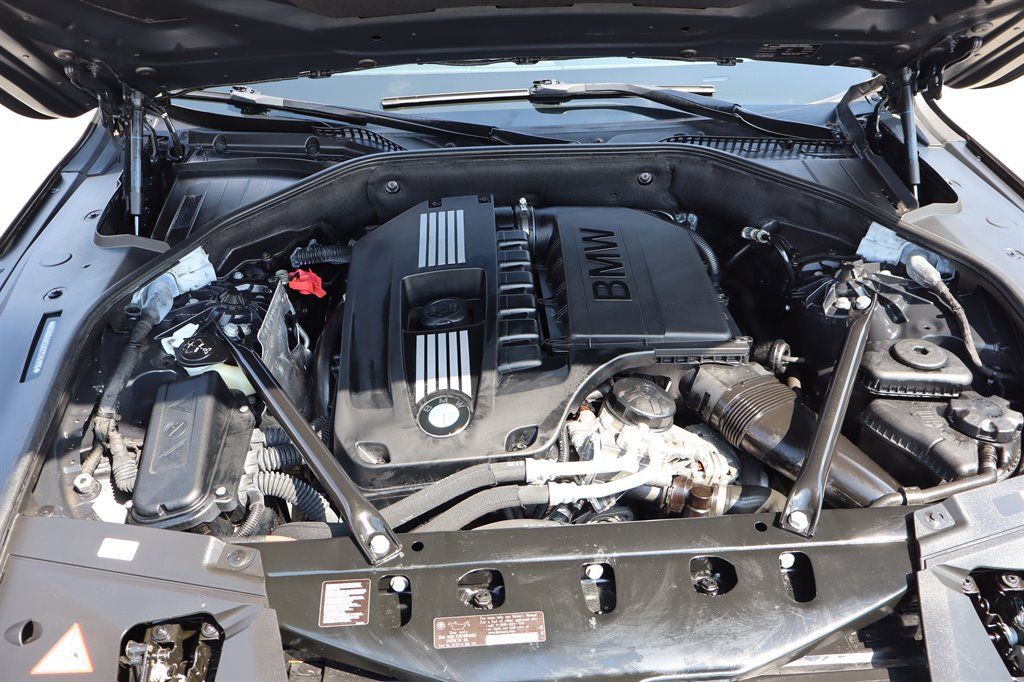 Used 2012 BMW 740Li RWD image 33