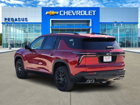 New 2026 Chevrolet Traverse LT image 4