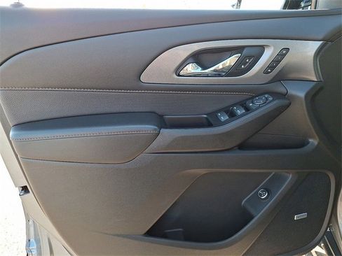 Used 2020 Chevrolet Traverse Premier image 12