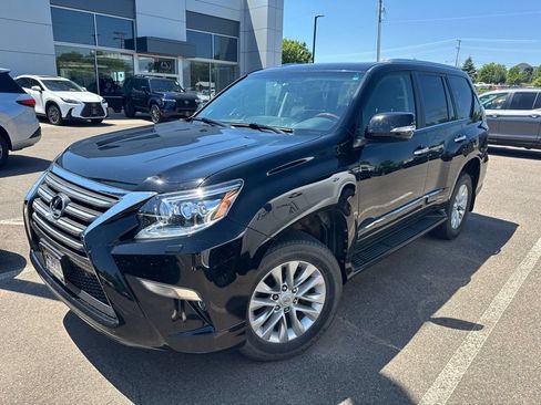 Used 2016 Lexus GX 460 w/ Premium Package AWD/4WD image 15