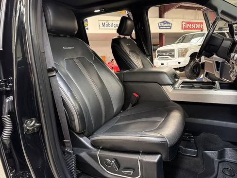 Used 2017 Ford F250 Platinum w/ Platinum Ultimate Package AWD/4WD image 38