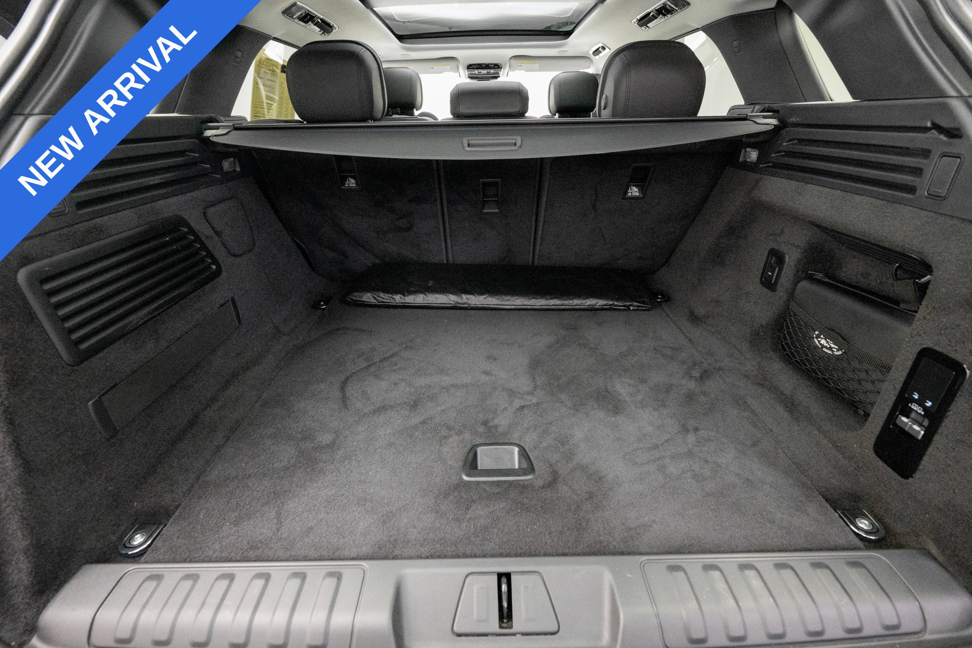 Used 2023 Land Rover Range Rover Sport SE AWD/4WD image 33