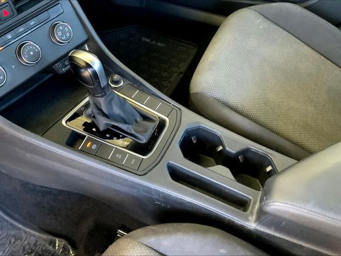 Used 2021 Volkswagen Jetta S image 27