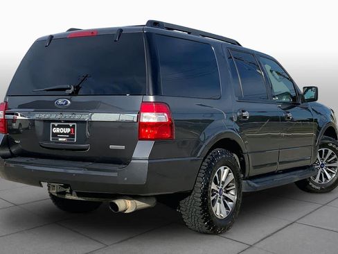Used 2016 Ford Expedition XLT w/ Equipment Group 201A RWD image 12