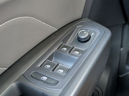 Used 2022 Volkswagen Atlas SE FWD image 27