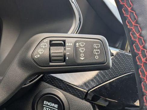 Used 2025 Ford Escape ST-Line image 28