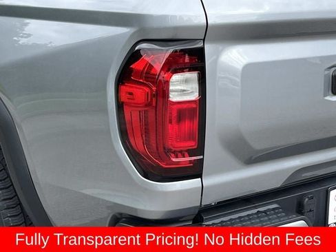 Used 2024 GMC Canyon AT4 w/ AT4 Premium Package AWD/4WD image 5