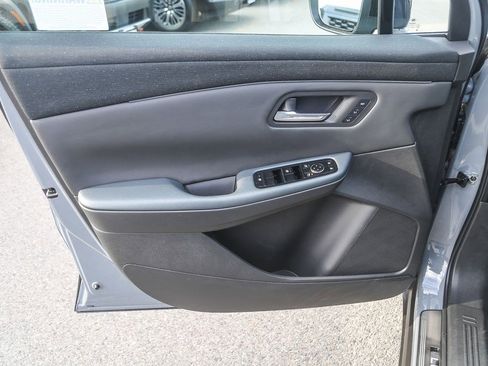 New 2026 Nissan Leaf Platinum+ FWD image 21