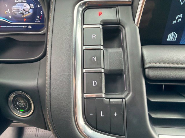 Used 2024 Chevrolet Tahoe High Country AWD/4WD image 24