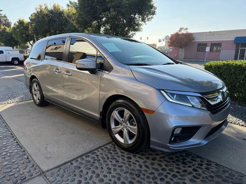 Used 2018 Honda Odyssey EX-L image 3