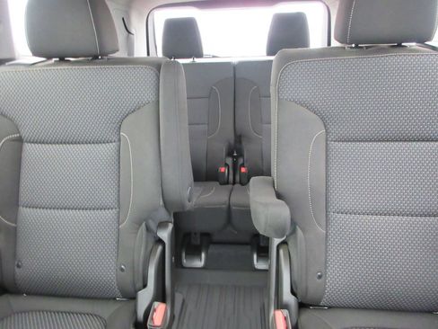 Used 2023 GMC Acadia SLE w/ Driver Convenience Package image 20