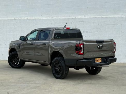 New 2026 Ford Ranger XLT w/ Black Appearance Package image 3