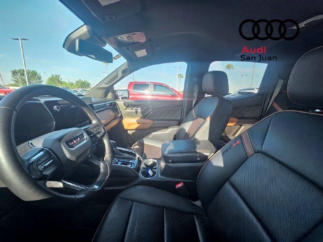 Used 2023 GMC Canyon AT4 w/ AT4 Premium Package AWD/4WD image 7
