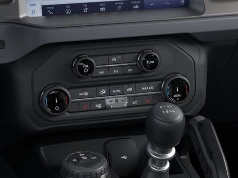 New 2025 Ford Bronco Big Bend w/ Matte Film Protection Package image 18