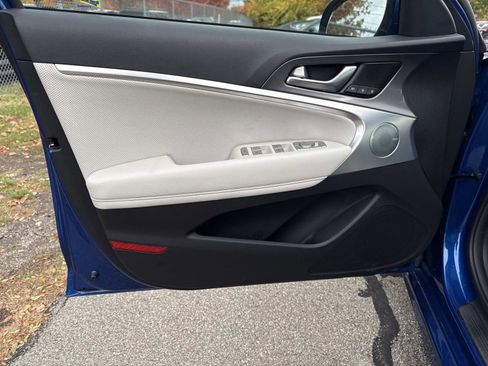 Used 2024 Genesis G70 2.5T w/ Sport Prestige Package image 17