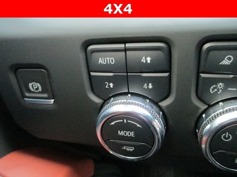 Certified 2024 GMC Sierra 2500 Denali Ultimate w/ Max Trailering Package image 32