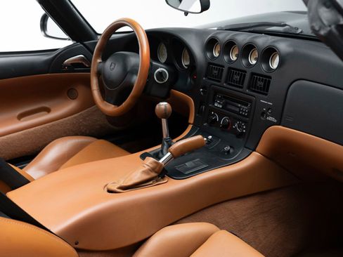 Used 2002 Dodge Viper RT/10 RWD image 38