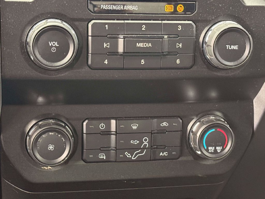 Used 2022 Ford F350 XLT w/ XLT Value Package AWD/4WD image 23