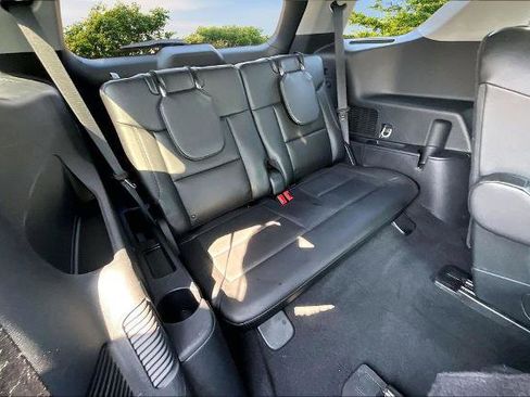 Certified 2023 Ford Explorer XLT w/ Equipment Group 202A image 27