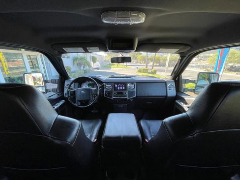 Used 2009 Ford F250 Lariat image 13