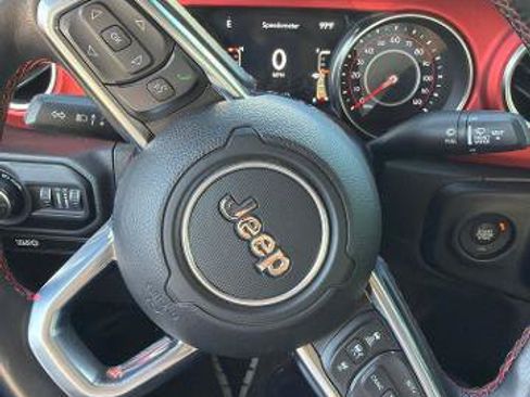 Used 2020 Jeep Gladiator Rubicon w/ Dual Top Group AWD/4WD image 5
