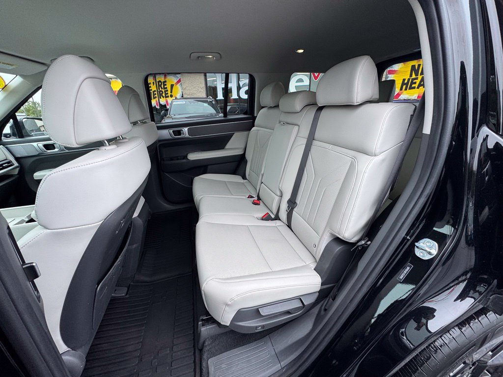 Used 2024 Hyundai Santa Fe SEL AWD/4WD image 11