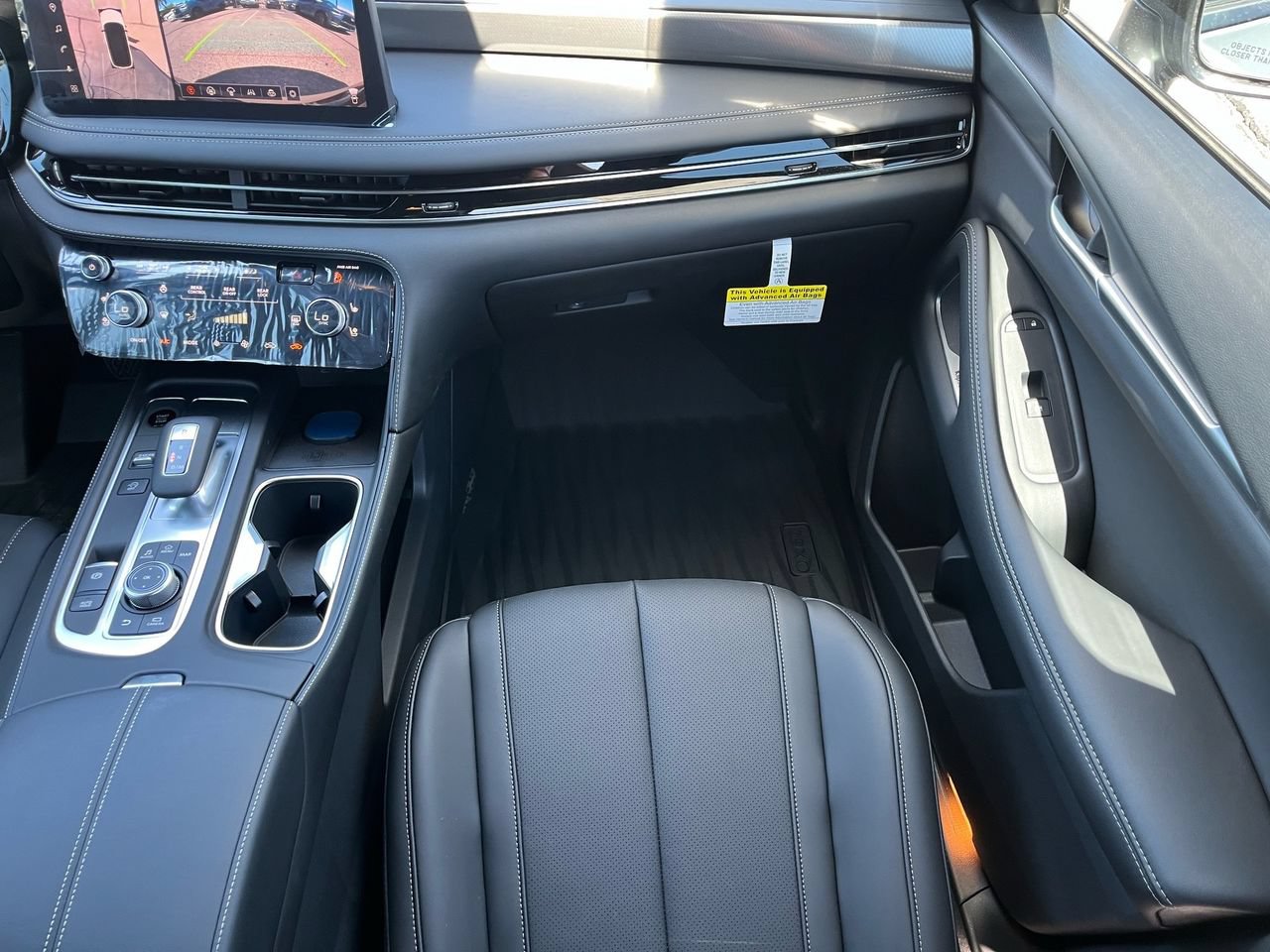 New 2027 INFINITI QX60 Luxe FWD image 15