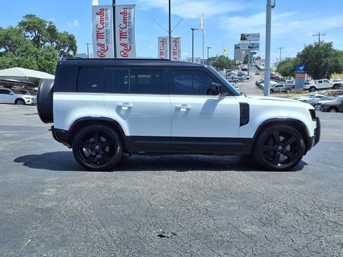 Used 2023 Land Rover Defender 110 X-Dynamic SE AWD/4WD image 5