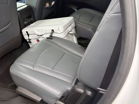 Used 2022 Buick Enclave Premium FWD image 13