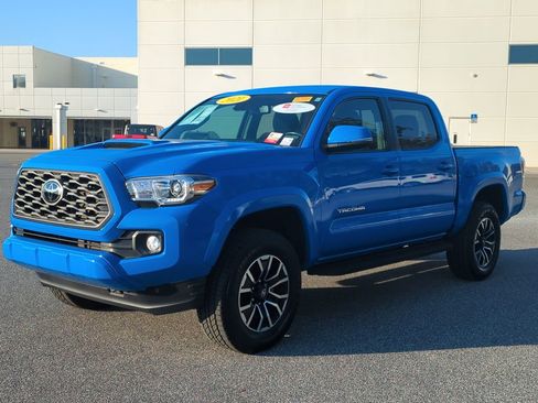 Used 2021 Toyota Tacoma TRD Sport image 10