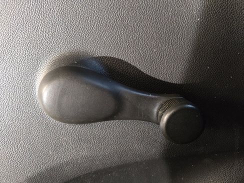 Used 2021 Chevrolet Spark LS image 27