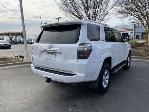 Used 2018 Toyota 4Runner SR5 image 8