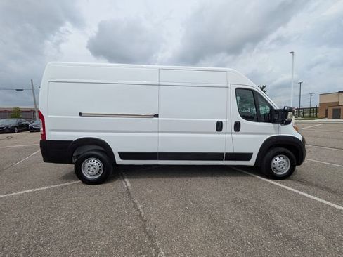 Used 2023 RAM ProMaster 2500 FWD image 28