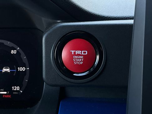 Used 2025 Toyota Tacoma TRD Off-Road image 28