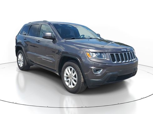 Used 2015 Jeep Grand Cherokee Laredo w/ Quick Order Package 23E RWD image 2