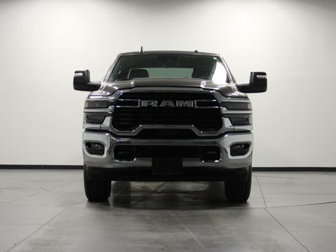 Used 2026 RAM 2500 Big Horn AWD/4WD image 9