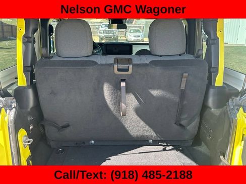 Used 2024 Jeep Wrangler Sport AWD/4WD image 10