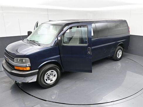 Used 2014 Chevrolet Express 3500 LT w/ LT Preferred Equipment Group image 38