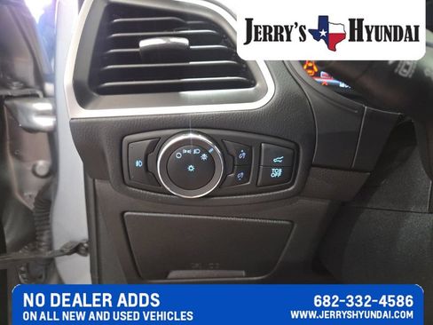 Used 2023 Ford Edge SEL w/ Convenience Package AWD/4WD image 12