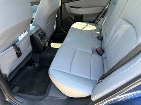 Used 2019 Subaru Outback 2.5i Limited AWD/4WD image 6