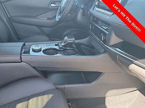 New 2026 Nissan Rogue SV AWD/4WD image 40