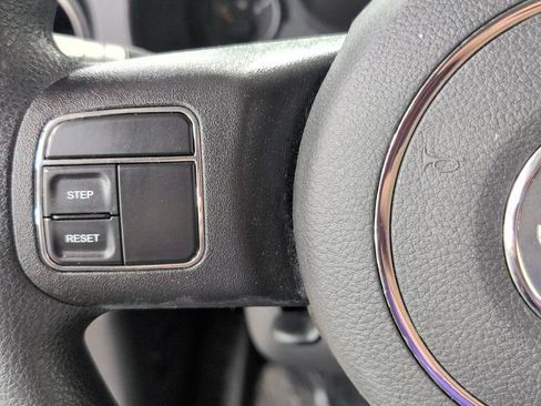 Used 2017 Jeep Patriot Sport FWD image 10
