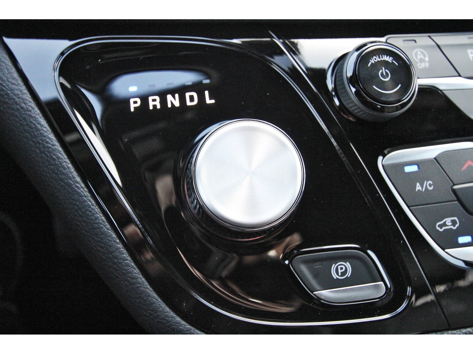 New 2026 Chrysler Pacifica Select w/ S Appearance Package FWD image 20
