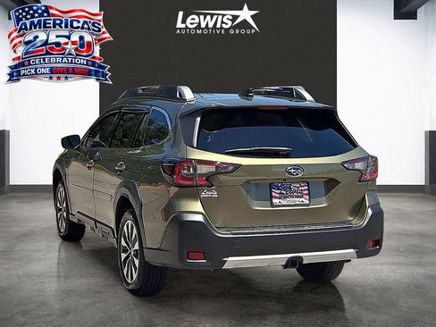 Used 2025 Subaru Outback Touring XT AWD/4WD image 3