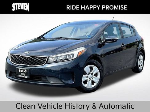 Used 2017 Kia Forte LX FWD image 3